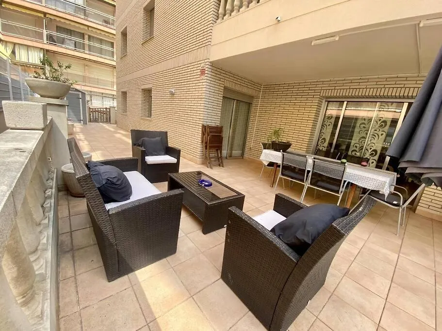 סאלו For A Stay Balears Beach ספרד