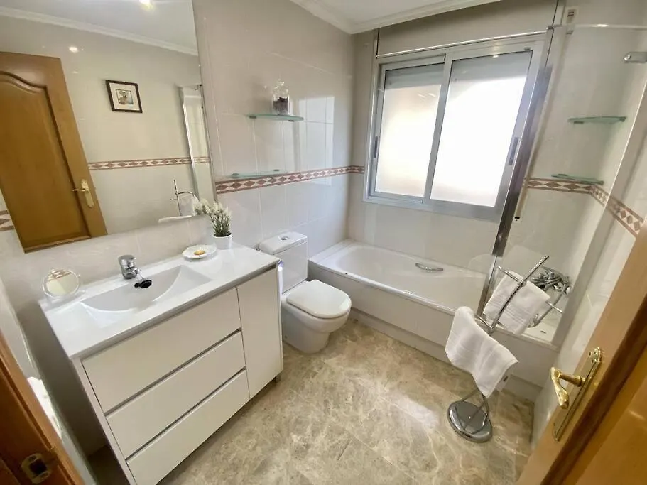 סאלו For A Stay Balears Beach ספרד